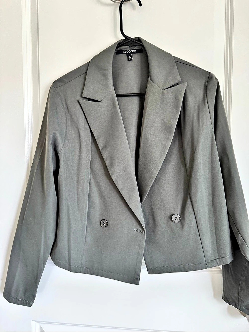 19 Cooper Gray Double-Breasted Blazer Size Small Like New
